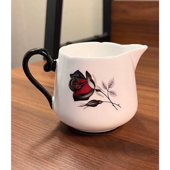 Royal Grafton Fine Bone China Creamer Black Red Rose England Vintage Floral - Picture 2 of 7
